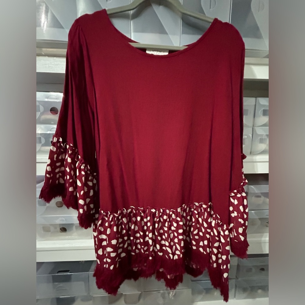 Umgee Burgundy and White Patterned Blouse
